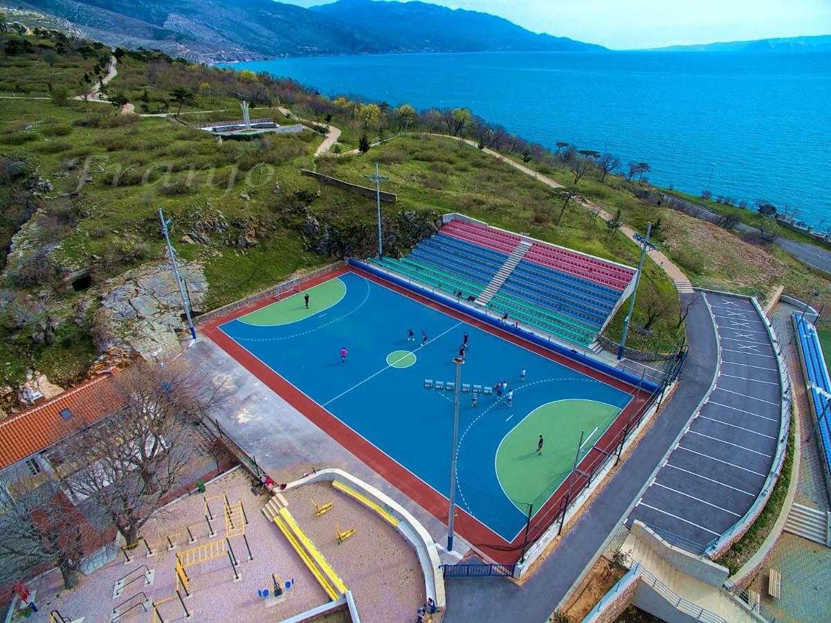 Apartment Senj Сень Екстер'єр фото