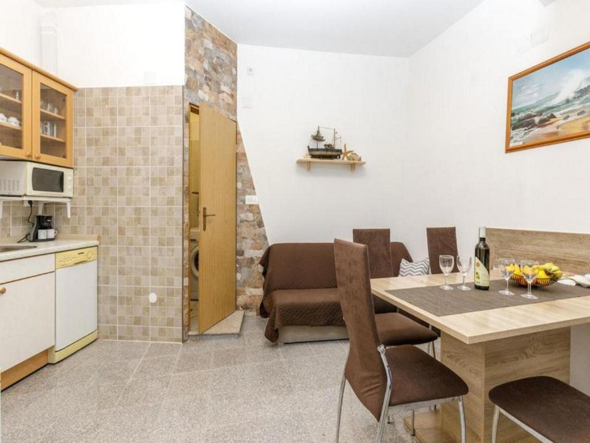 Apartment Senj Сень Екстер'єр фото