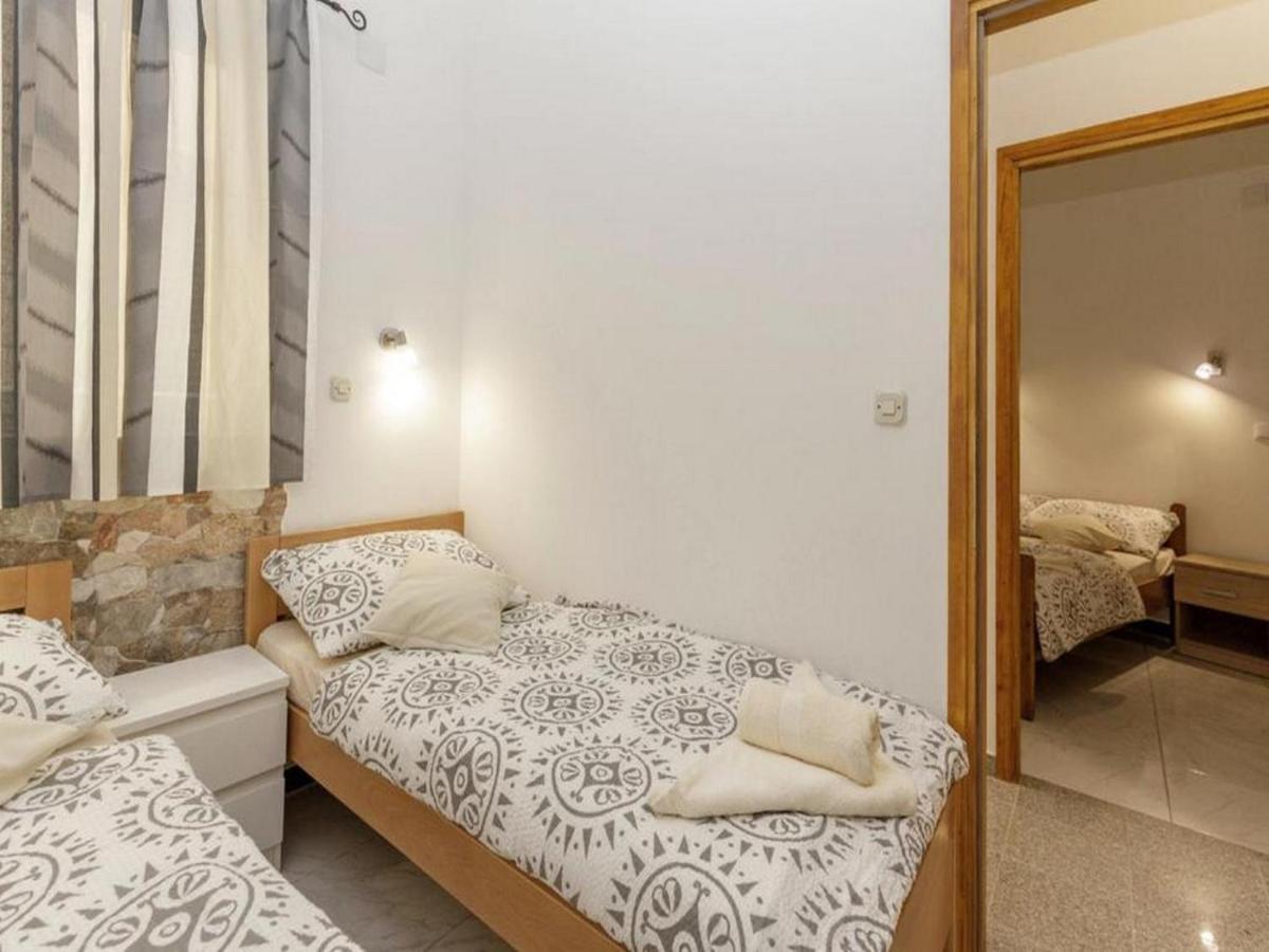 Apartment Senj Сень Екстер'єр фото