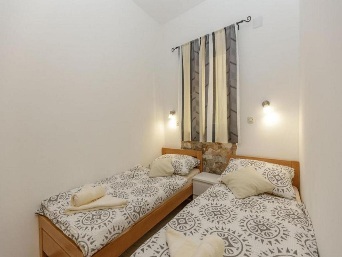 Apartment Senj Сень Екстер'єр фото