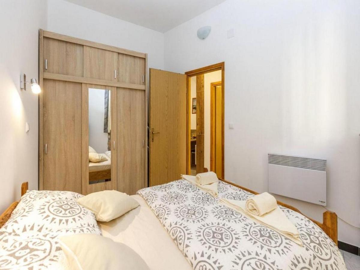 Apartment Senj Сень Екстер'єр фото