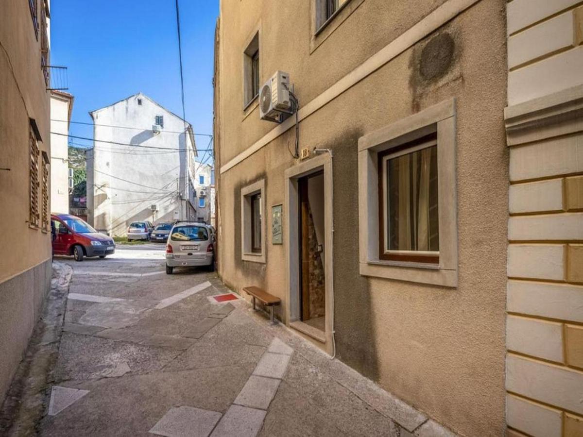 Apartment Senj Сень Екстер'єр фото